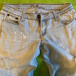 Premiere ripped up jeans!